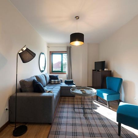 Lovelystay - Homey Feeling Flat W/ Free Parking OOporto Exteriör bild