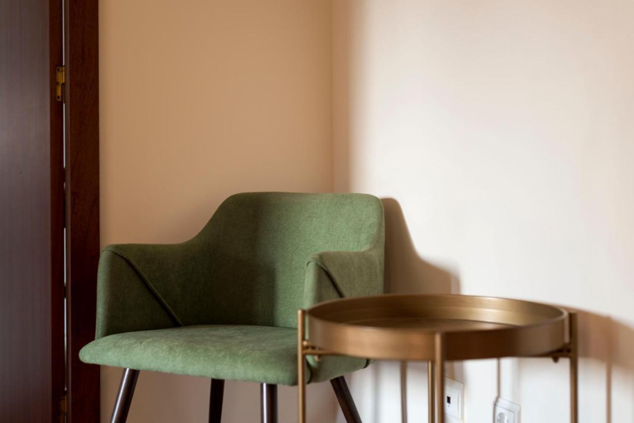 Lovelystay - Homey Feeling Flat W/ Free Parking OOporto Exteriör bild